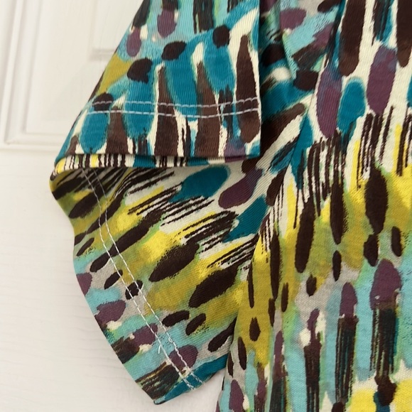 New Logo Instant Chic Top - Picture 5 of 6